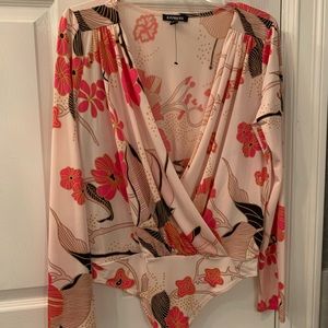 💐 Express floral wrap bodysuit